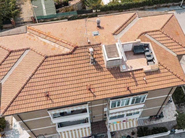 Attico in vendita a Antignano, Livorno