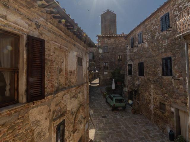 Attico in vendita a Magliano In Toscana, Toscana