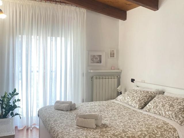 Attico in vendita a Manerba del Garda, Brescia