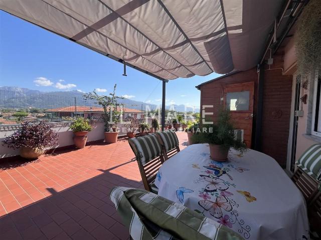 Attico in vendita a San Carlo, Marina Di Massa