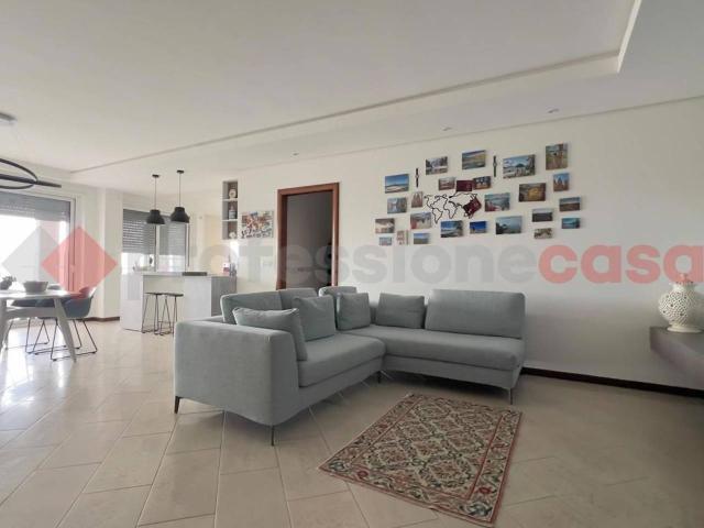 Attico in vendita a Puglia, Bari