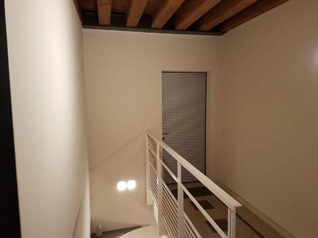 Attico in vendita a Infrangibile, Piacenza
