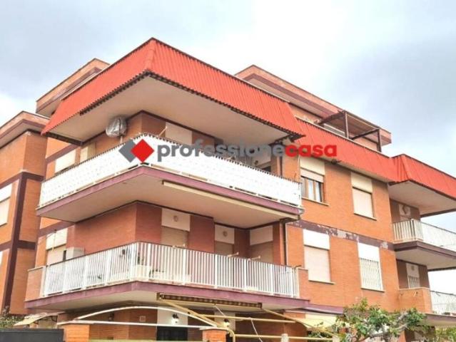 Attico in vendita a Torvajanica, Roma Capitale