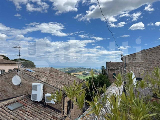 Attico in vendita a Castelnuovo, Marche