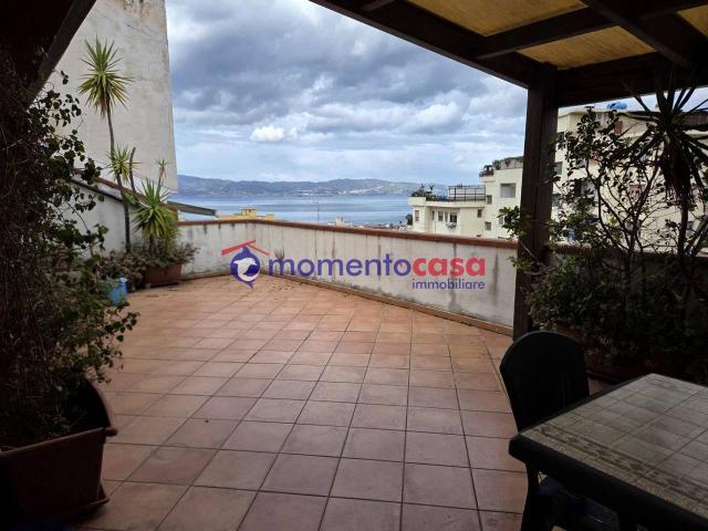Attico in vendita a Calabria, Reggio Calabria