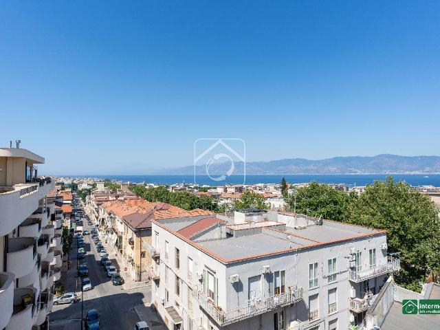 Attico in vendita a Calabria, Reggio Calabria