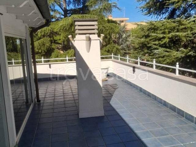 Attico in vendita a Morena, Roma