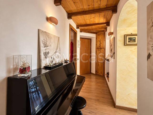Attico in vendita a La Roma, Casoli