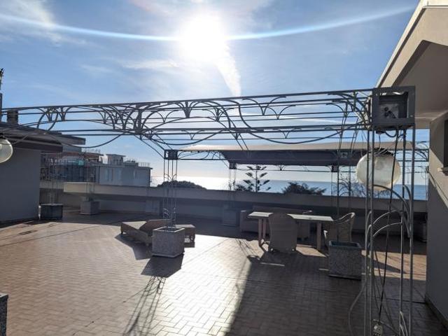 Attico in vendita a San Bartolomeo Al Mare, Liguria