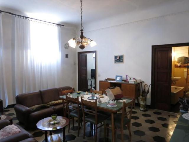 Attico in vendita a Sarzana, Liguria