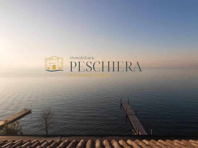 Attico in vendita a Colombare, Sirmione