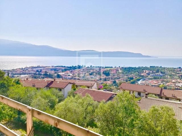 Attico in vendita a Comunità Montana Parco Alto Garda bresciano, Toscolano Maderno