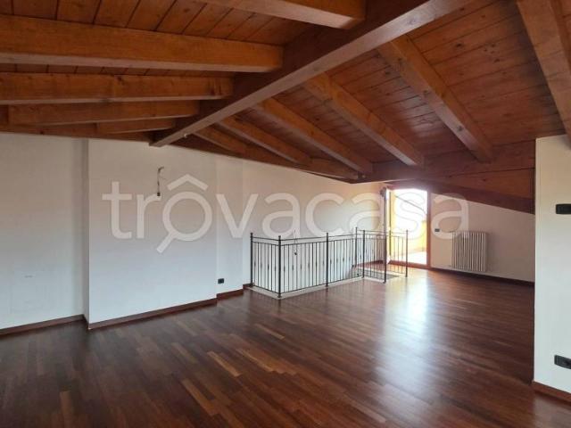 Attico in vendita a Trescore Balneario, Bergamo
