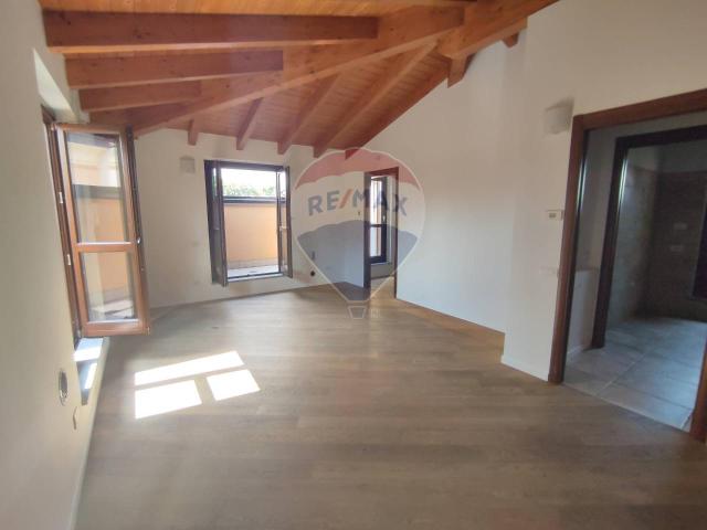 Attico in vendita a Turate, Como