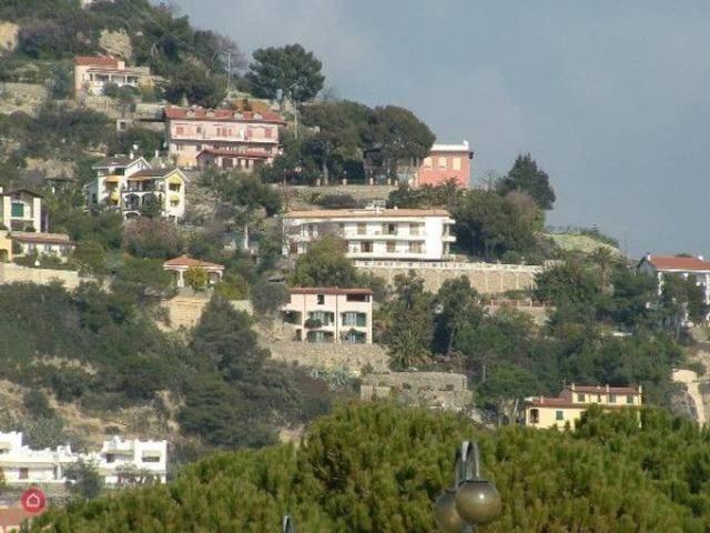 Attico in vendita a Ventimiglia, Liguria