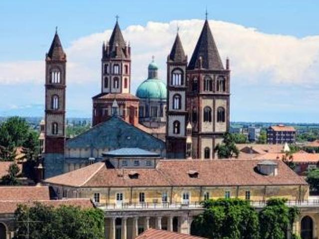 Attico in vendita a Piemonte, Vercelli