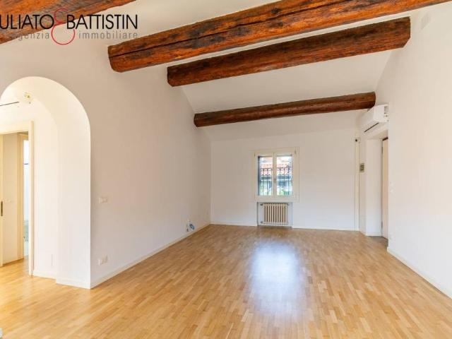 Attico in vendita a Vicenza, Veneto