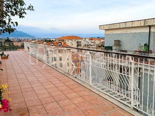 Attico in vendita a Albenga, Liguria