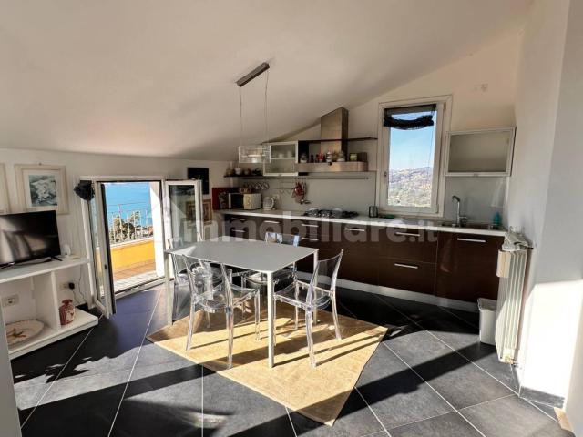Villa Indipendente in affitto a Località Catene, Lerici