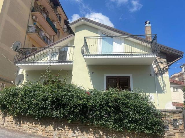 Attico in affitto a Agropoli, Campania