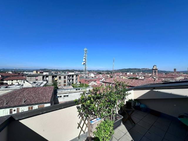 Attico in affitto a Piemonte, Cuneo