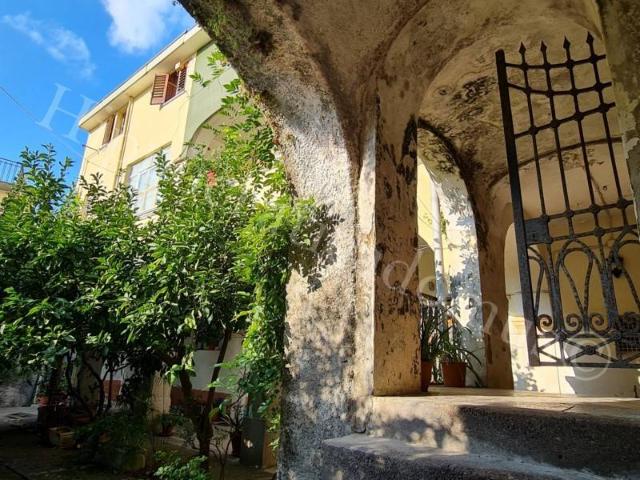 Attico in affitto a Baronissi, Campania
