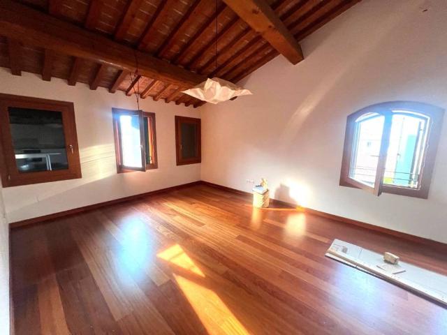 Attico in affitto a Pilastroni, Bassano Del Grappa
