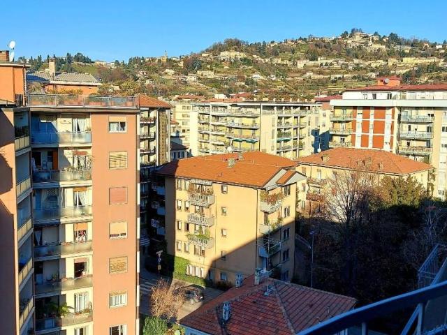 Attico in affitto a Loreto, Bergamo