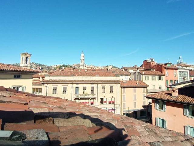 Attico in affitto a Città Alta, Bergamo