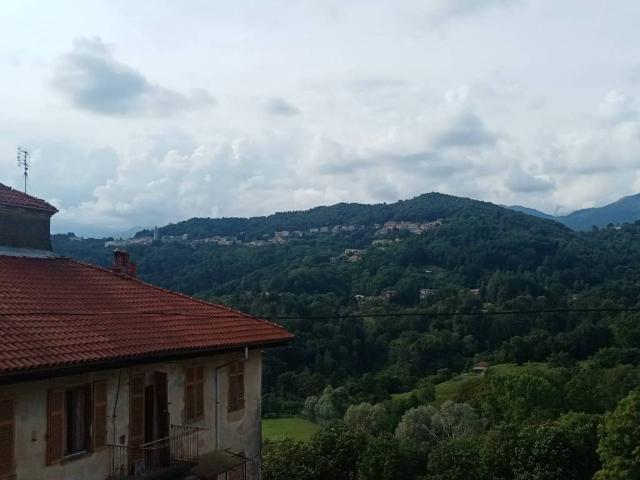 Attico in affitto a Piemonte, Biella