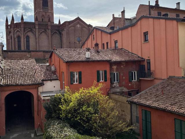 Attico in affitto a Santo Stefano, Bologna