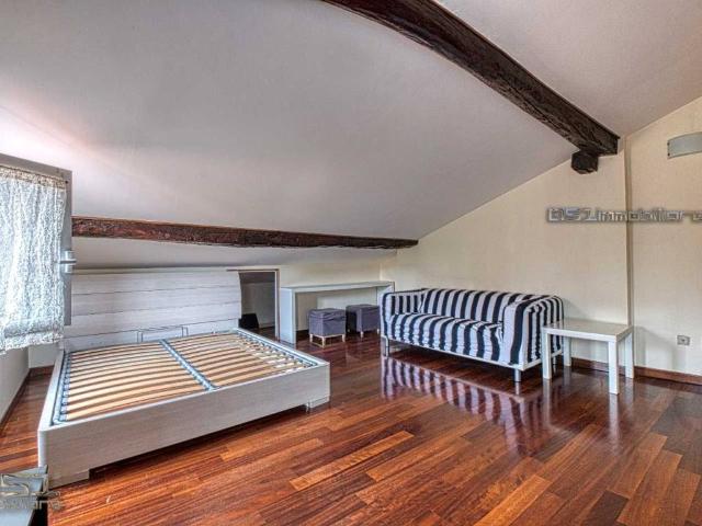 Attico in affitto a Quadrilatero, Bologna