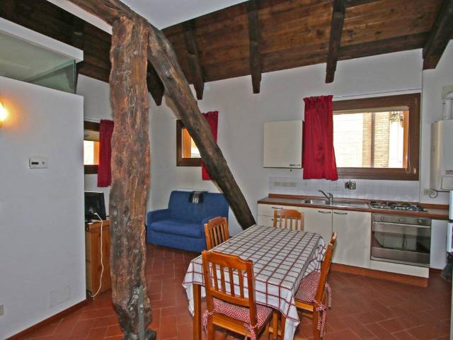 Attico in affitto a Quadrilatero, Bologna