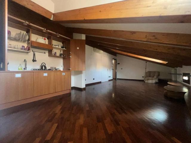 Attico in affitto a Marconi, Bologna