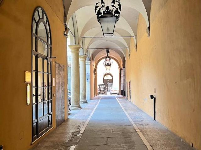 Attico in affitto a Quadrilatero, Bologna