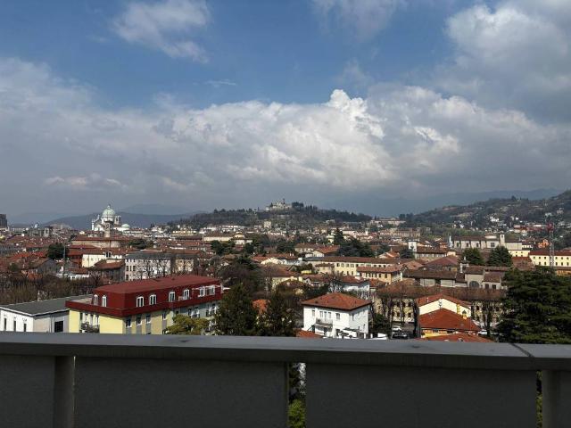 Attico in affitto a Brescia Antica, Brescia