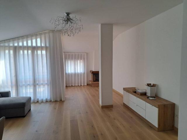 Attico in affitto a Camposampiero, Padova