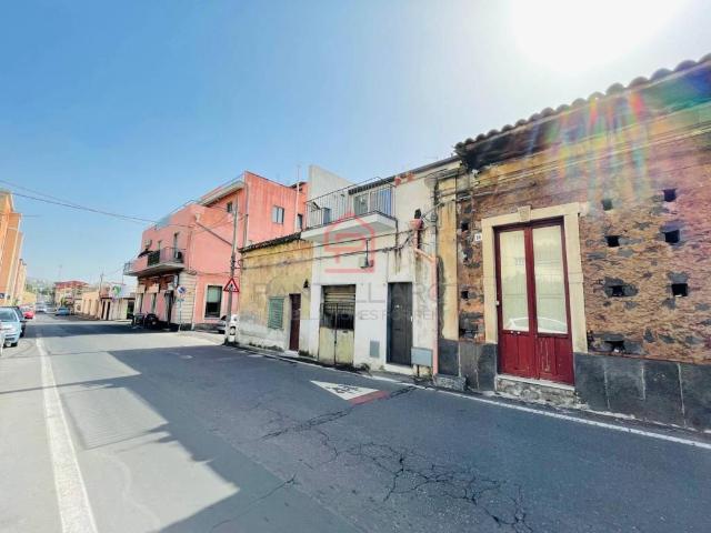 Attico in affitto a Picanello-Ognina-Barriera-Canalicchio, Catania