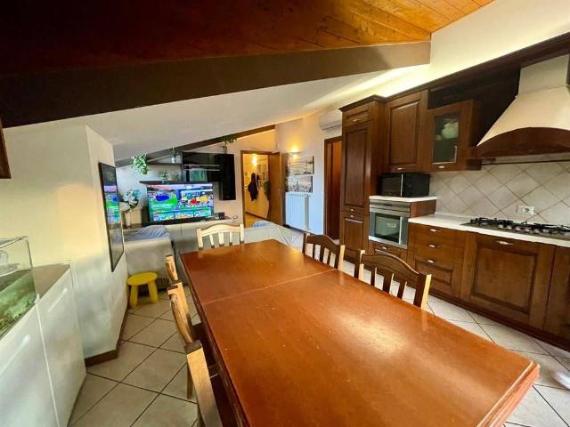 Attico in affitto a Cavaria, Cavaria Con Premezzo