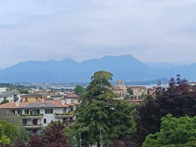 Attico in affitto a Vicina, Desenzano Del Garda