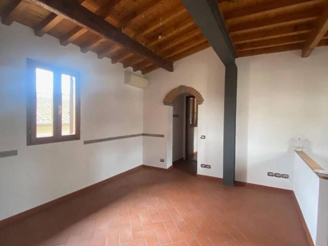 Attico in affitto a Quartiere 1, Firenze