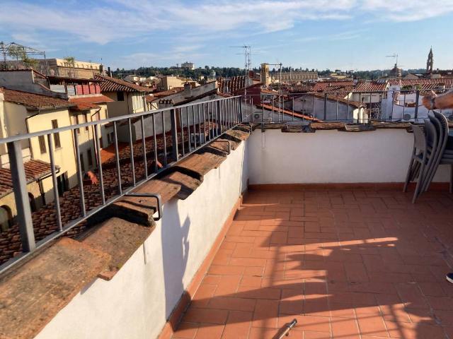 Attico in affitto a Quartiere 1, Firenze