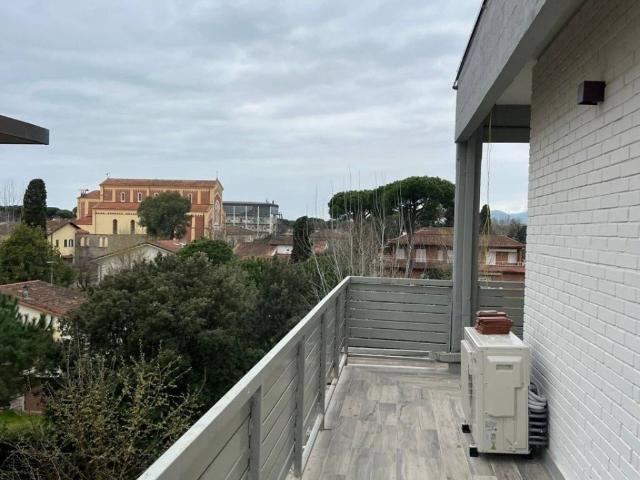 Attico in affitto a Forte Dei Marmi, Toscana