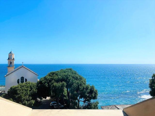 Attico in affitto a Levante, Serra Riccò