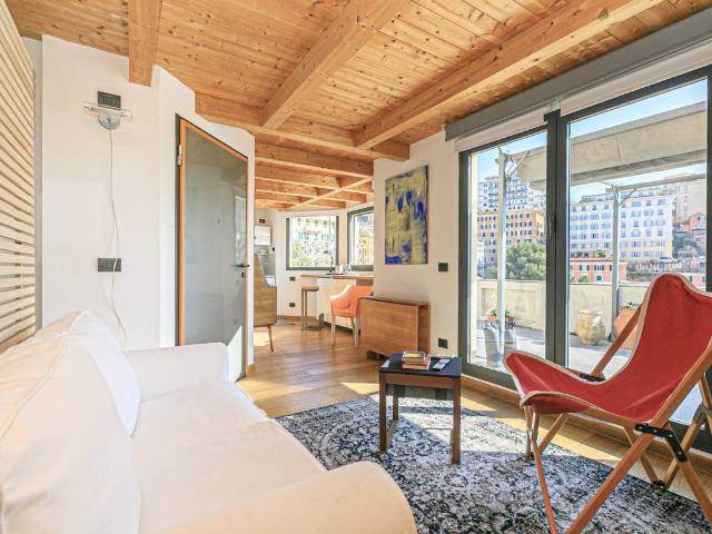 Attico in affitto a Carmine, Serra Riccò