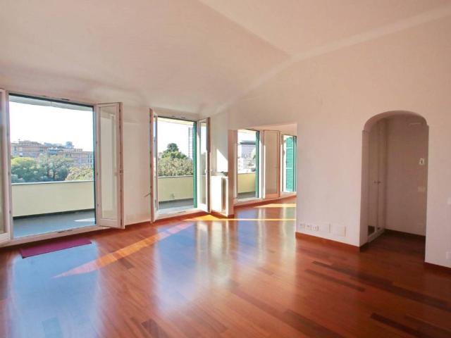 Attico in affitto a Portoria, Serra Riccò