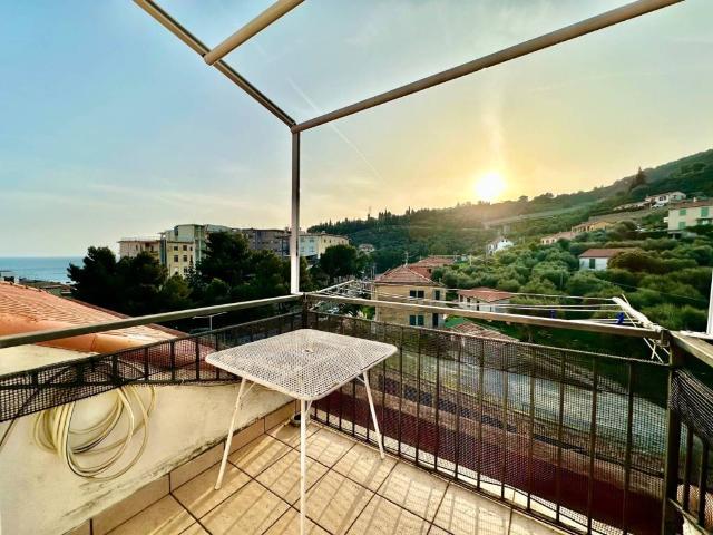 Attico in affitto a Artallo, Imperia