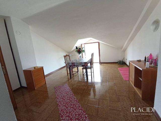 Attico in affitto a Torretta, Tornimparte