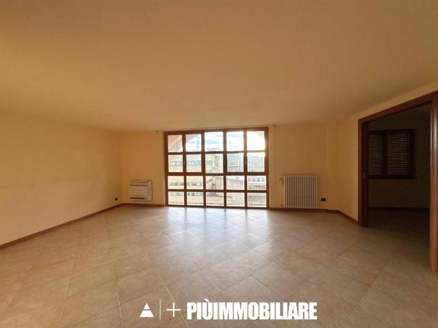 Attico in affitto a Centro, Matera