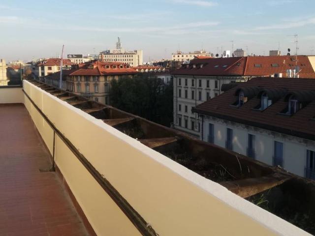Attico in affitto a Centro storico, Milano